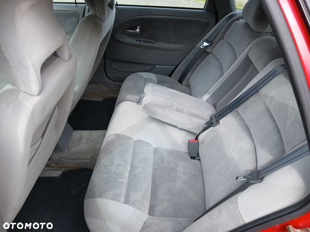Volvo V40 - 30