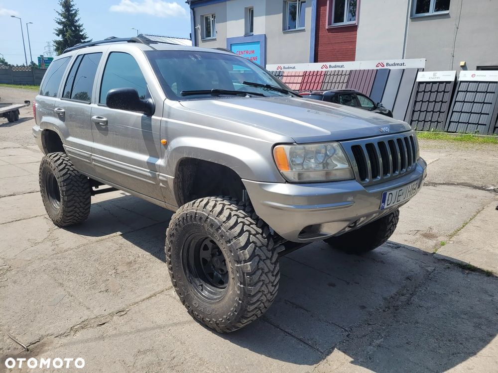 Jeep Grand Cherokee - 1