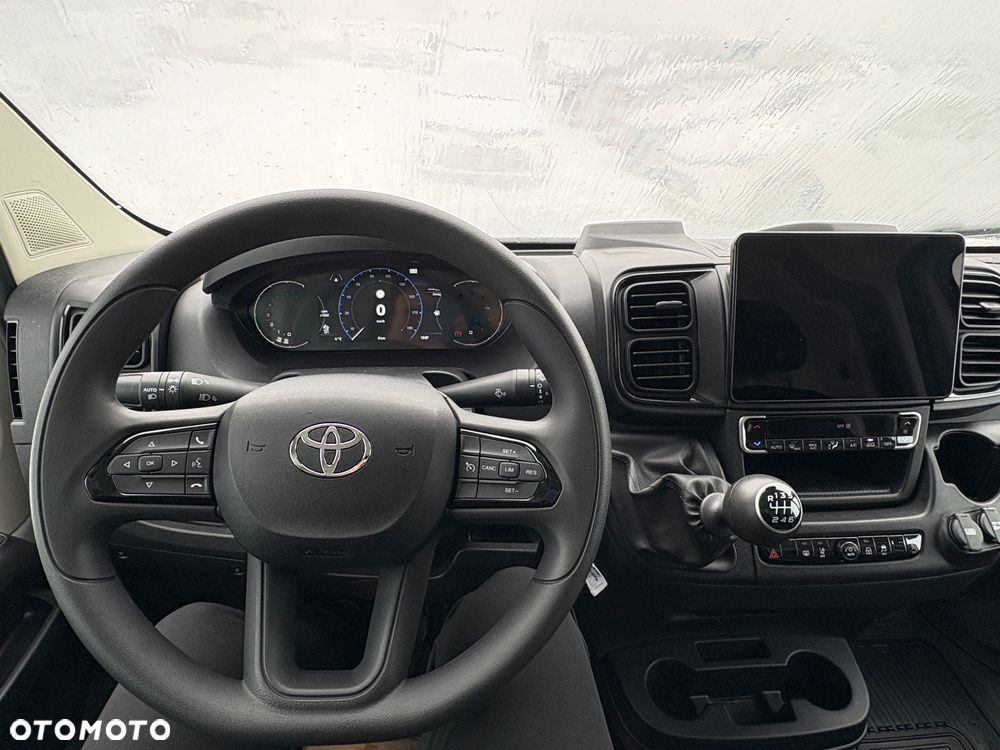 Toyota Proace MAX - 12