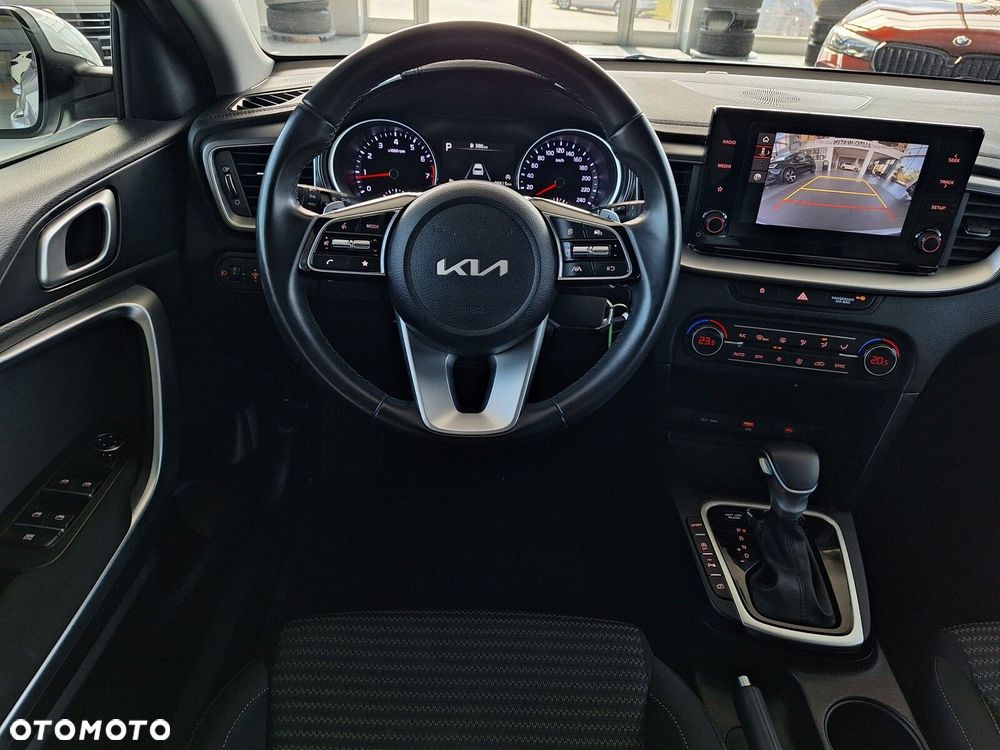 Kia Ceed 1.5 T-GDI M DCT - 23