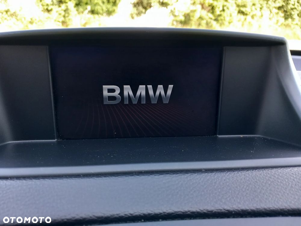 BMW Seria 1 116d - 20