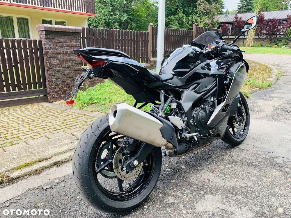 Kawasaki ZX - 3