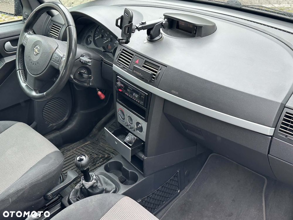 Opel Meriva - 8