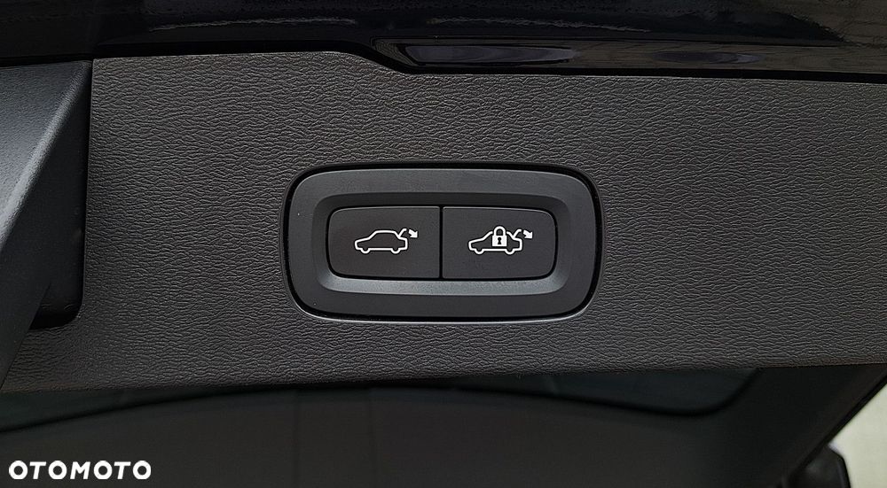 Volvo V60 Cross Country - 29