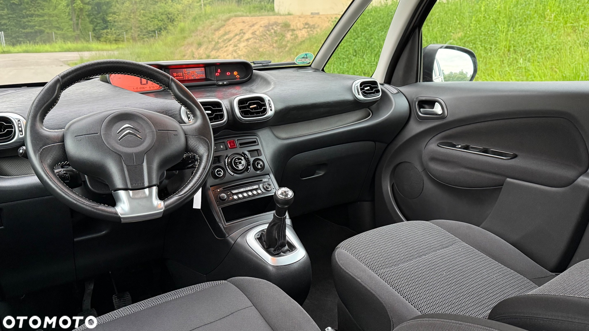 Citroën C3 Picasso 1.6 HDi Attraction - 10