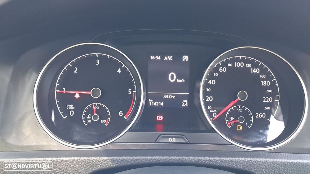 VW Golf 1.6 TDI Confortline - 11