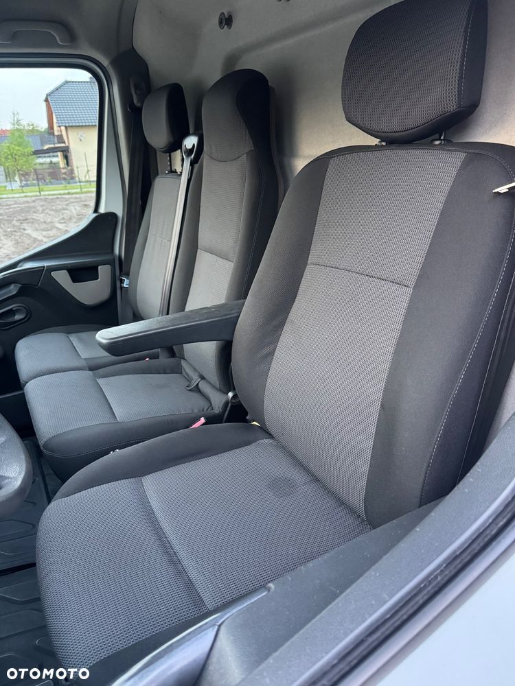 Renault Master - 25