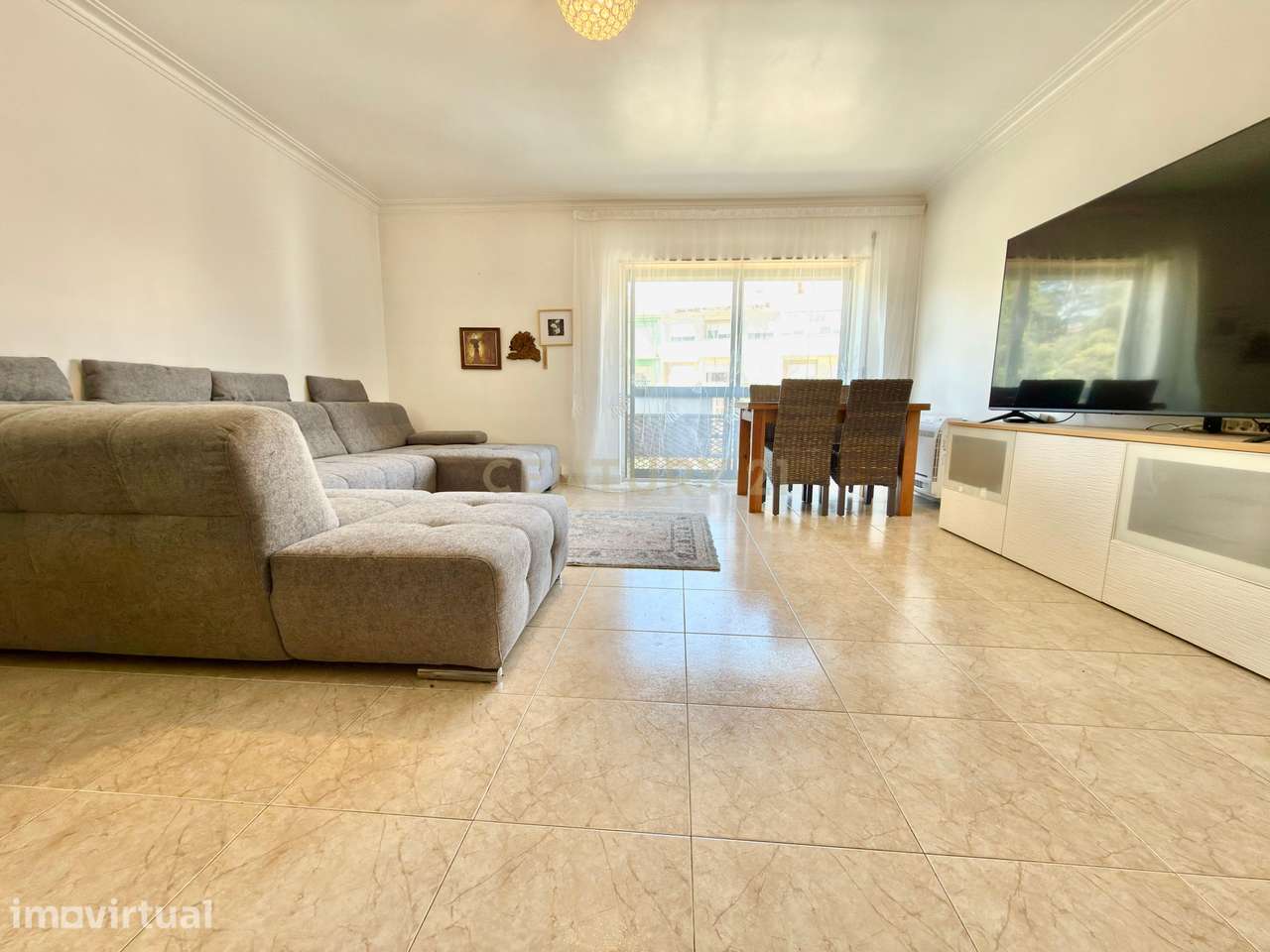 Apartamento T2 com espaço adicional independente e potencial de rendim - Grande imagem: 3/50