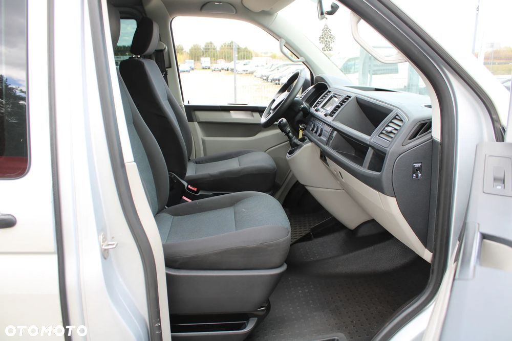 Volkswagen Transporter - 22