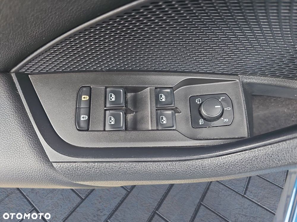 Skoda Octavia 2.0 TDI Style DSG - 24