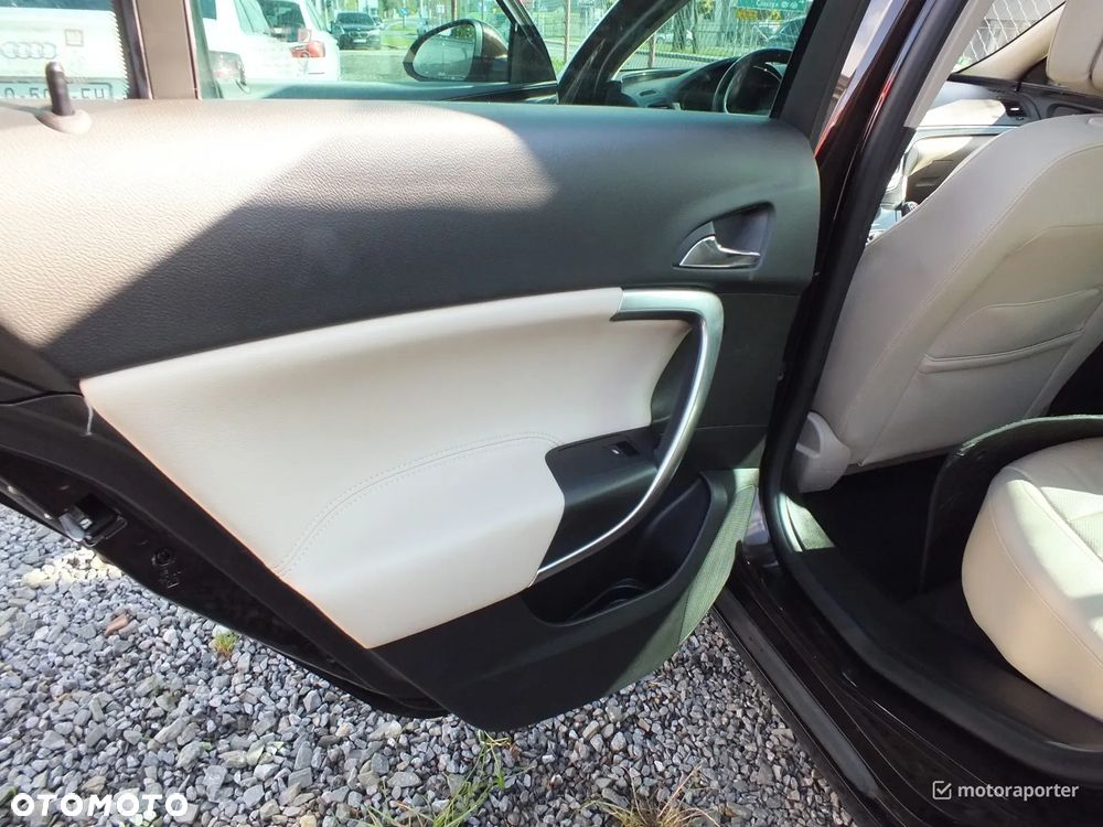 Opel Insignia 2.0 CDTI Cosmo S&S - 20