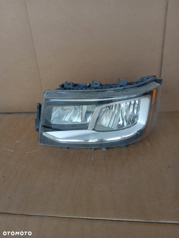 Lampa Reflektor Scania NGS LH - strona lewa