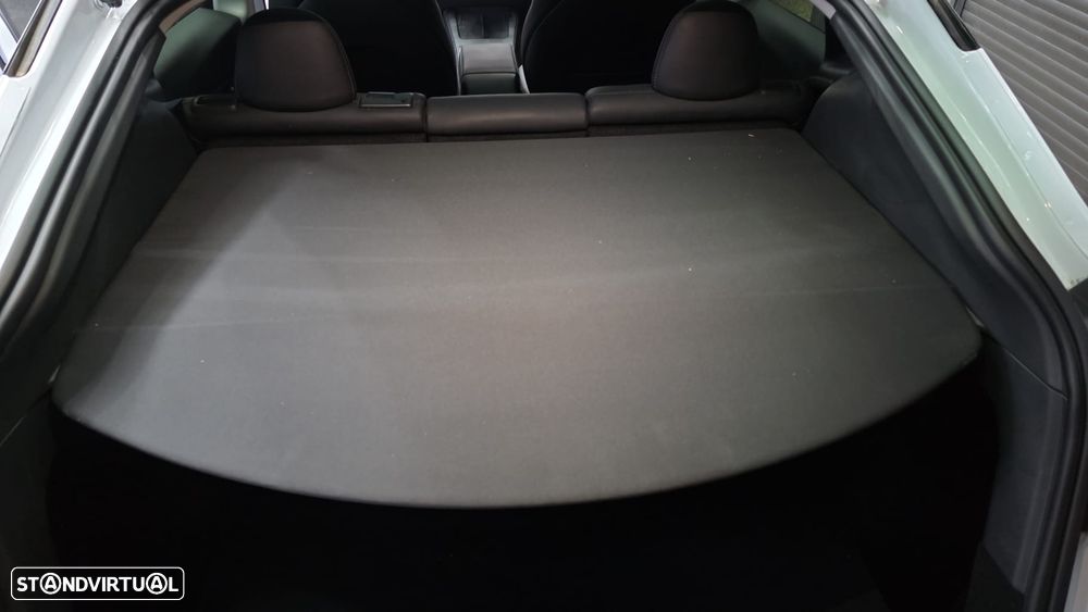 Tesla Model Y Standard - 11