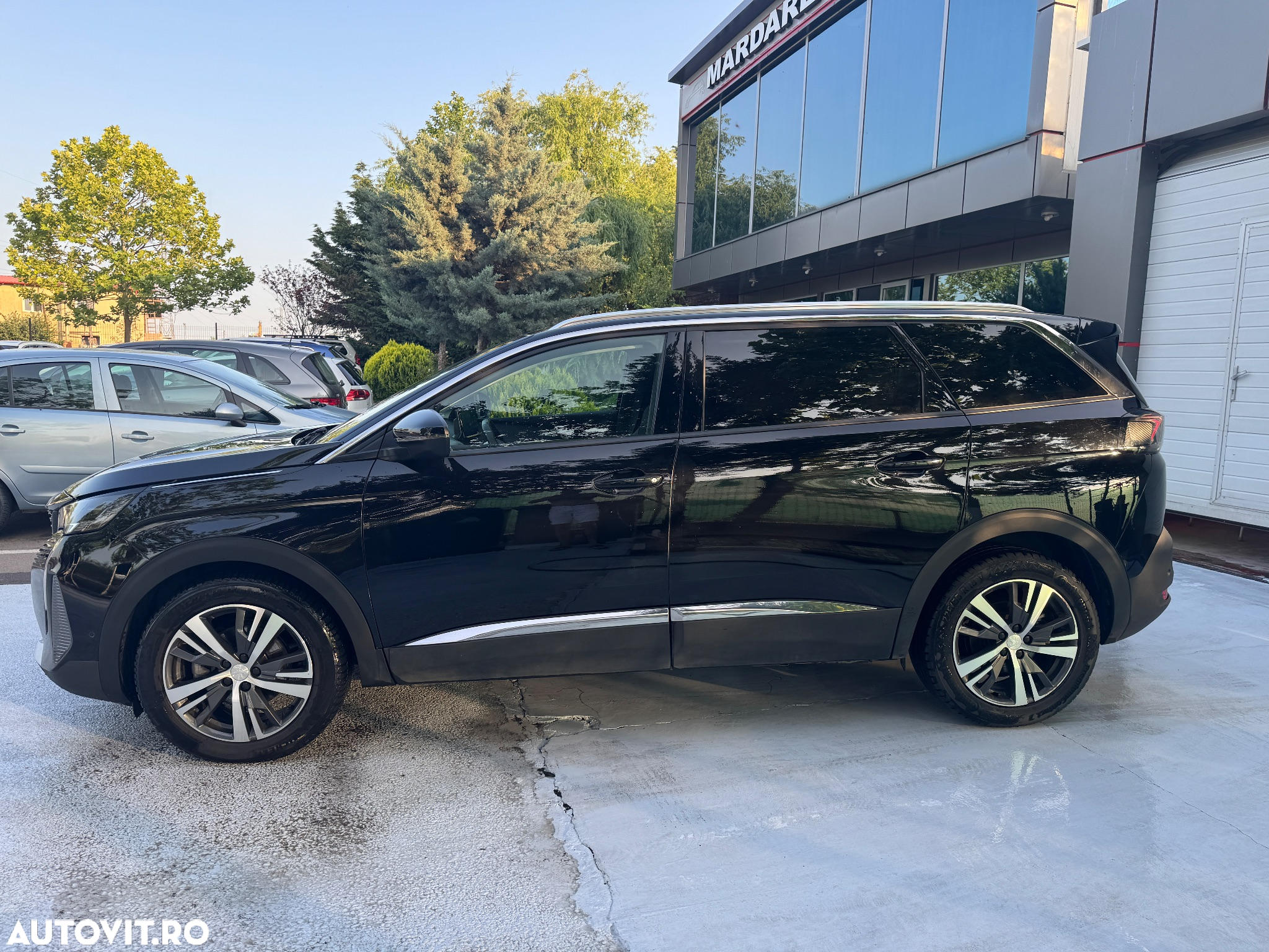 Peugeot 5008 1.2L 136 e-DCS6 MHEV Allure Pack - 18
