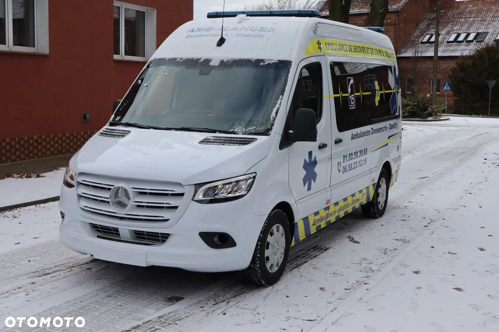 Mercedes-Benz Sprinter 319 - 3