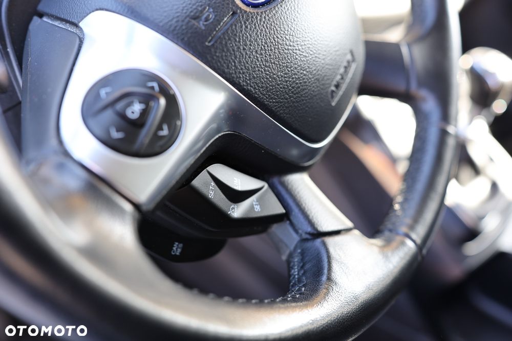 Ford Kuga - 34