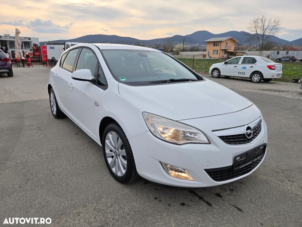 Opel Astra 1.6 Automatik Cosmo - 5