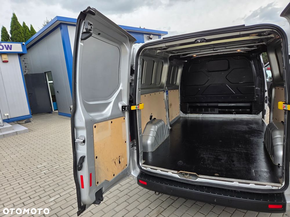 Ford Transit Custom - 16
