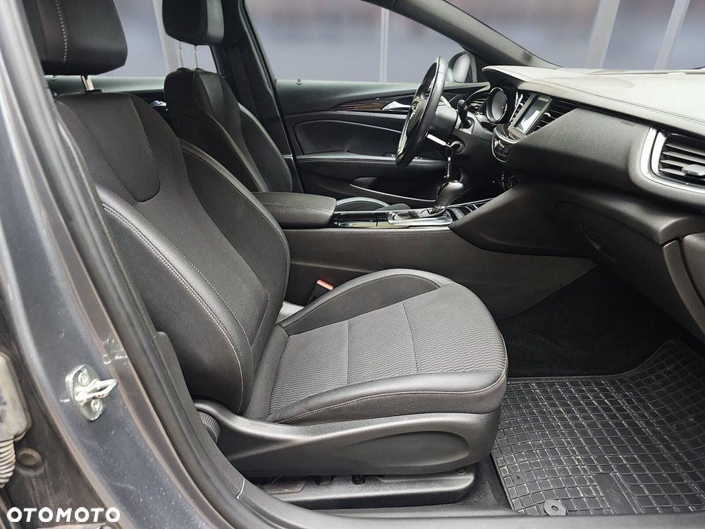Opel Insignia 2.0 T Elegance S&S - 10