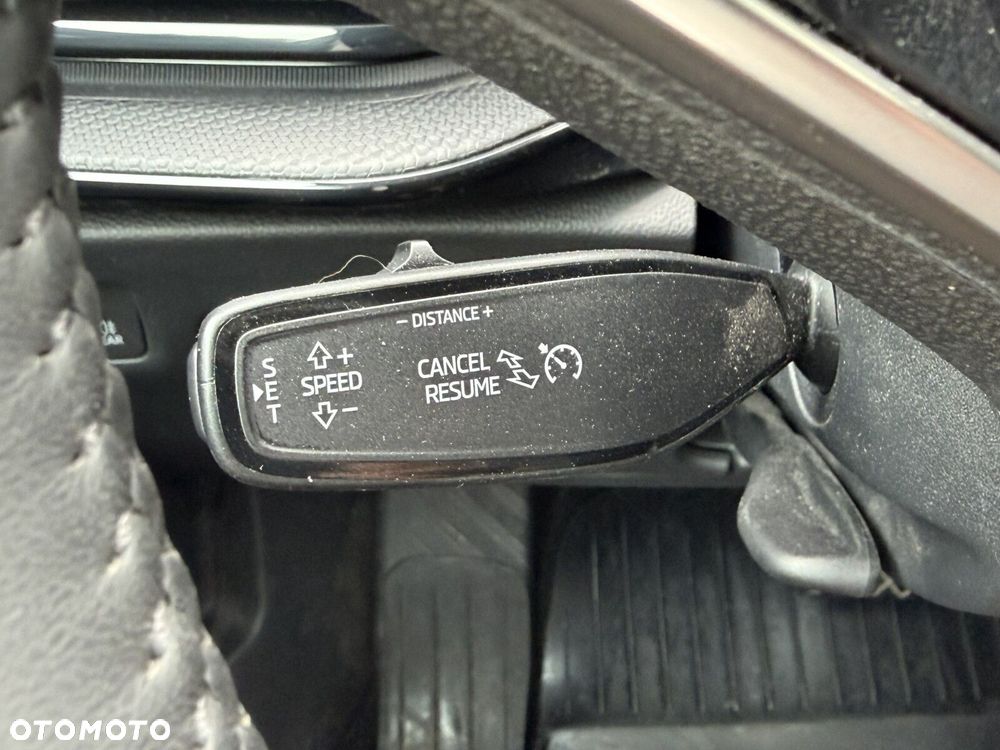 Skoda Superb 2.0 TDI SCR Essence DSG - 19