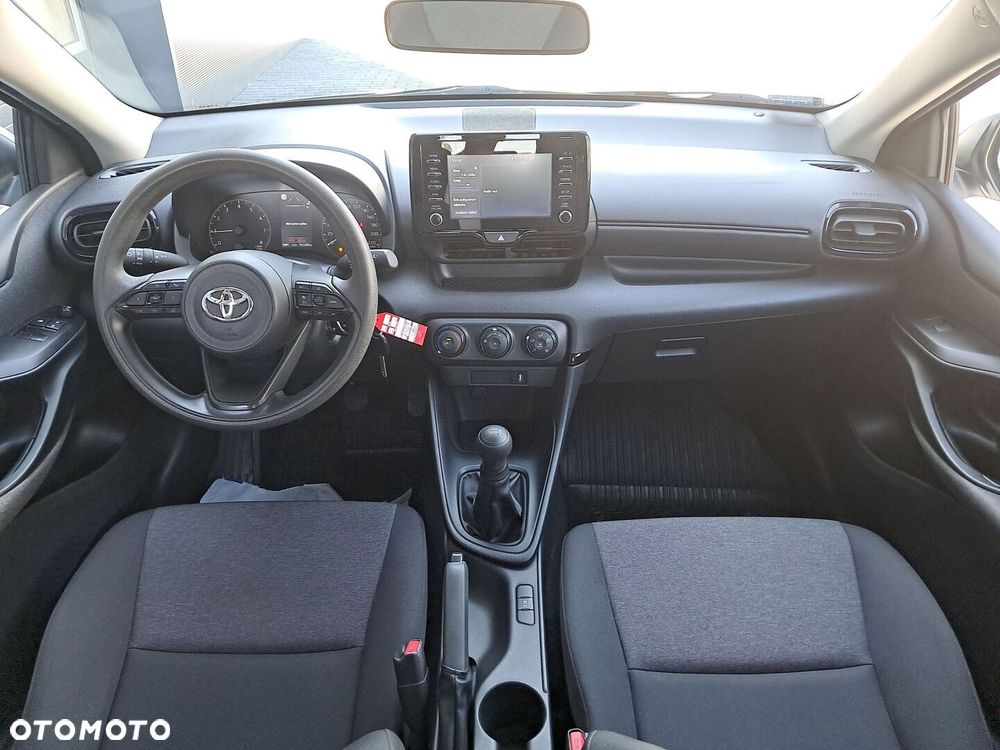 Toyota Yaris - 15