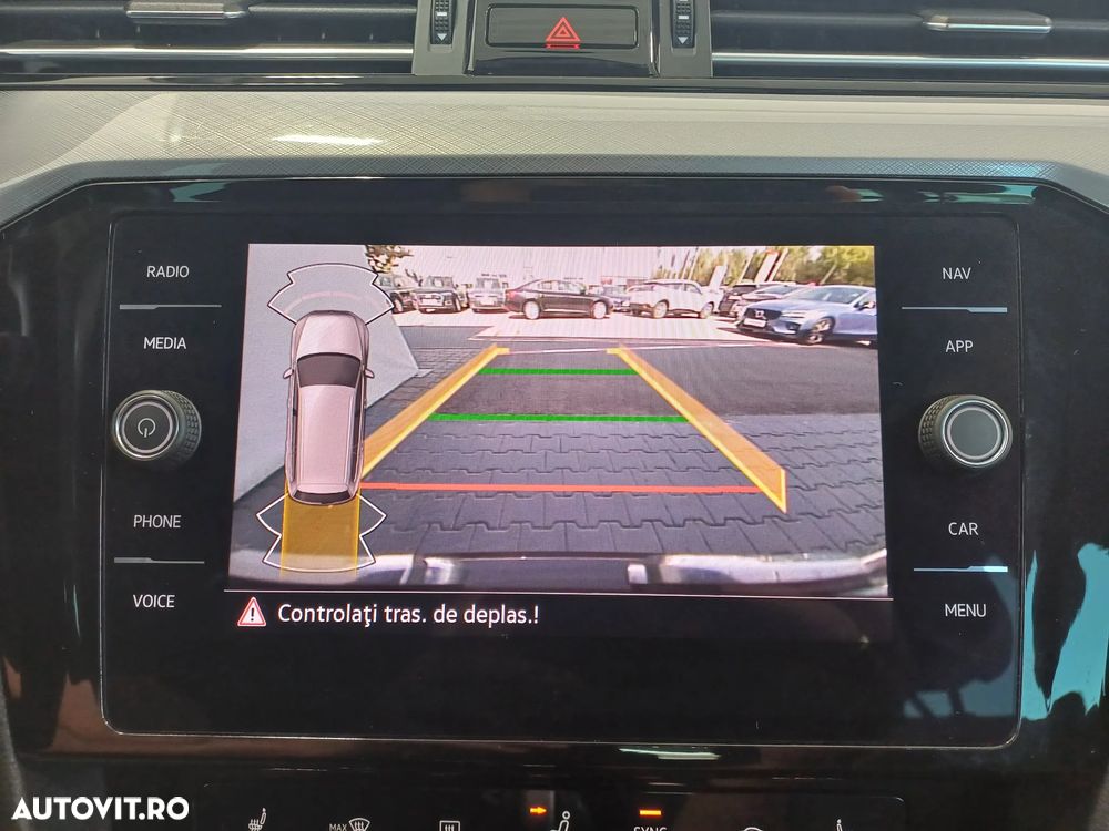 Volkswagen Passat Variant 2.0 TDI DSG Comfortline - 30
