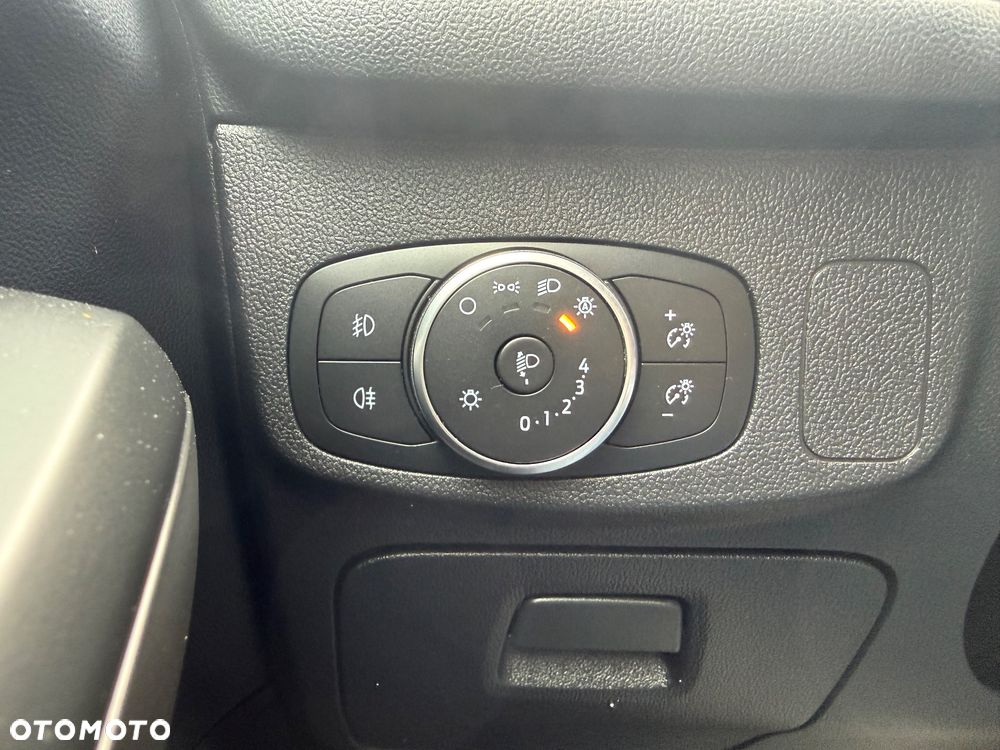 Ford Focus 1.5 EcoBlue Start-Stopp-System ST-LINE - 22
