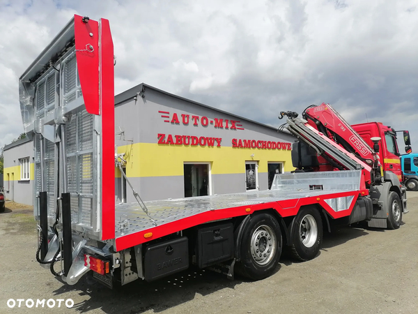 MAN auto laweta najazd z wjazdem hydraulicznym