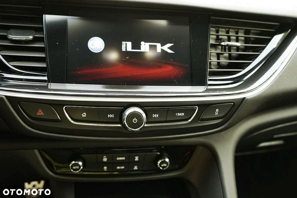 Opel Insignia - 17