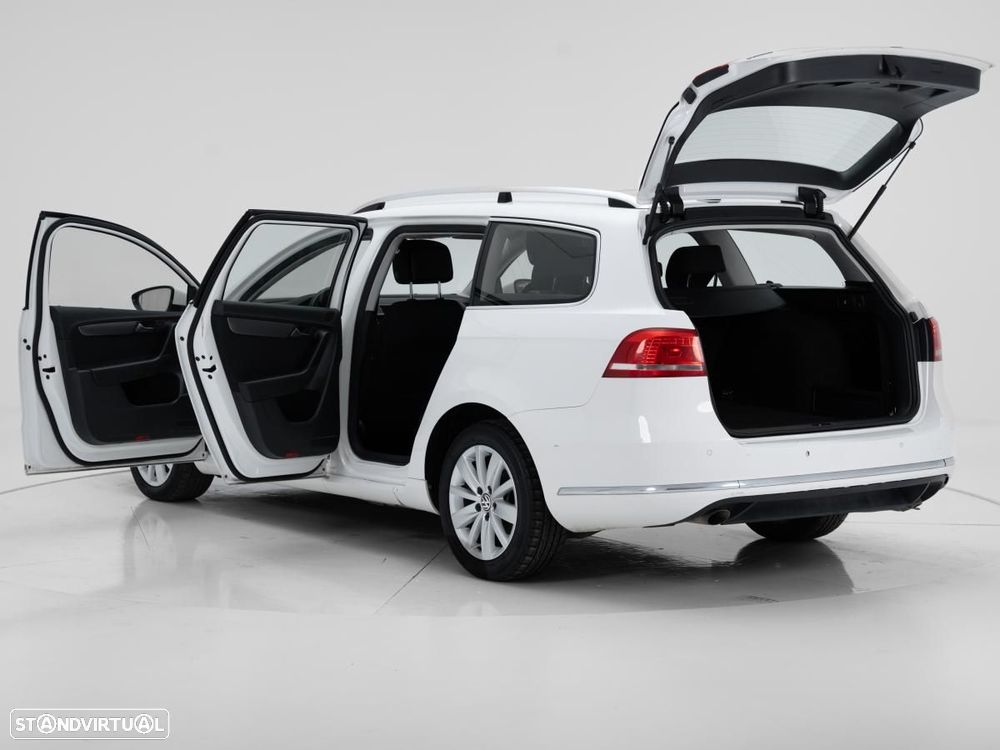VW Passat Variant - 5