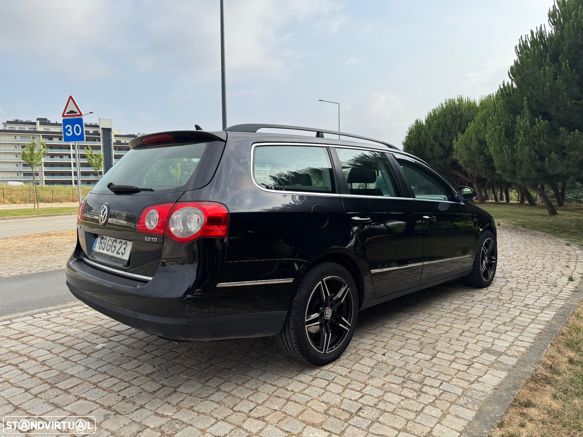 VW Passat Variant 2.0 TDi Confortline - 5