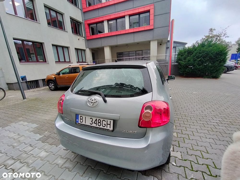 Toyota Auris 1.6 2010 - 5