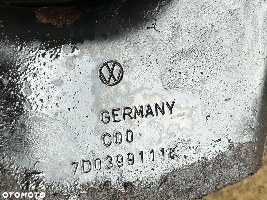 VW T4 2,5 TDI ŁAPA SKRZYNI BIEGÓW 7D0399111K - 2
