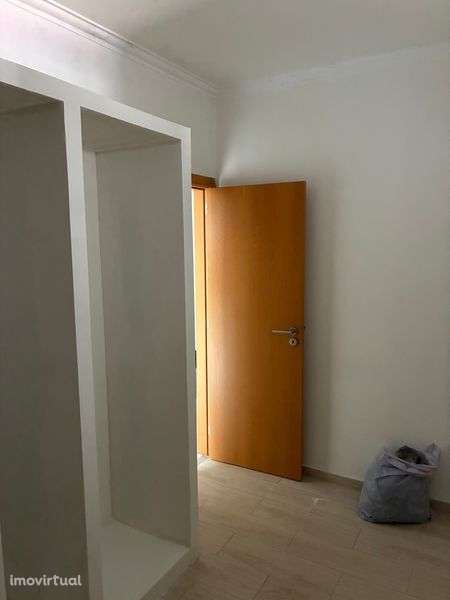 Casa para alugar - Grande imagem: 3/8