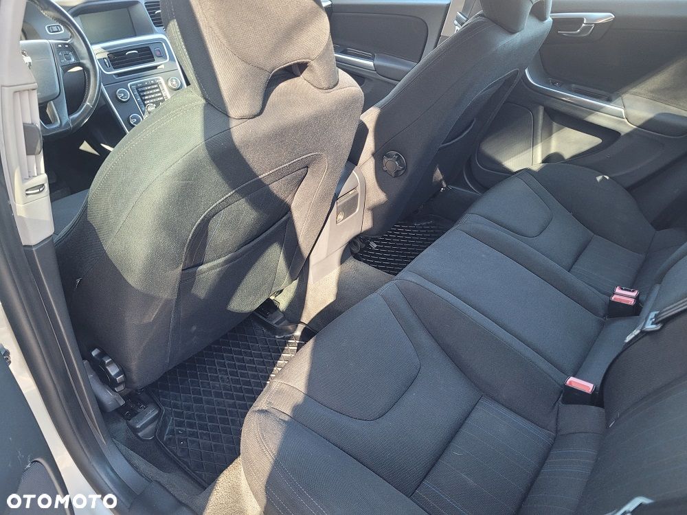 Volvo S60 DRIVe Kinetic - 8