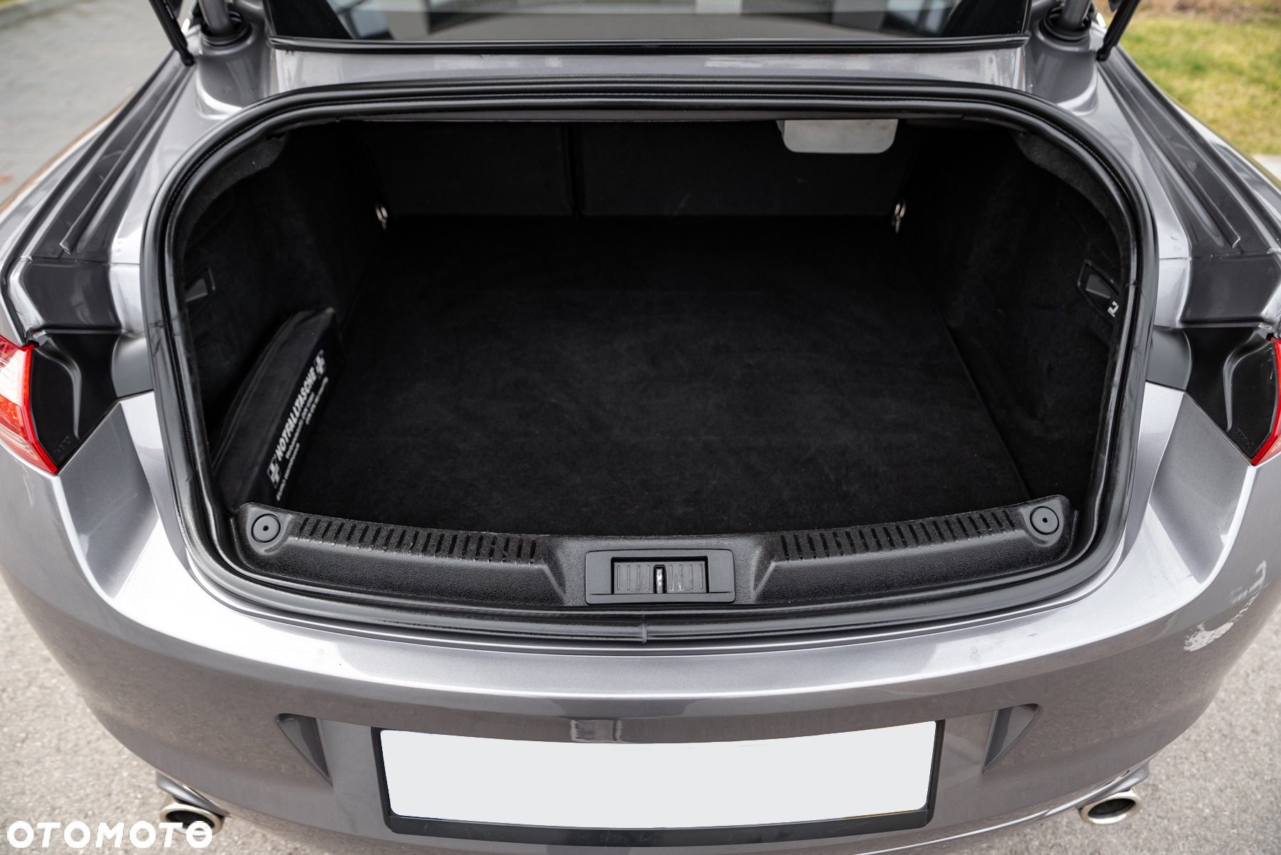 Renault Laguna Coupe V6 dCi 235 FAP GT - 33