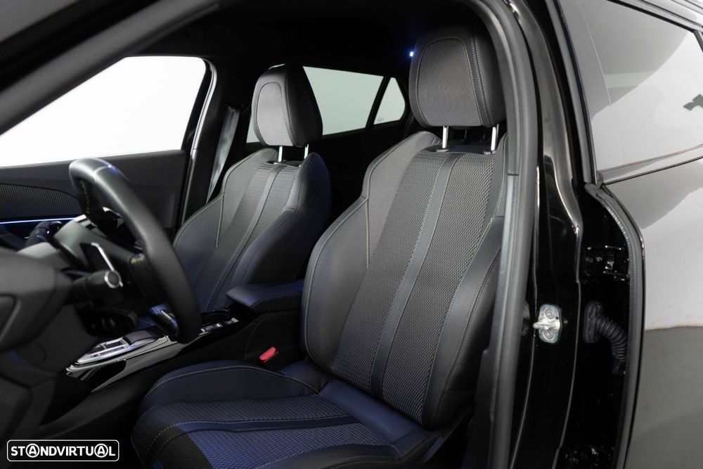 Peugeot 2008 1.2 PureTech GT EAT8 - 8