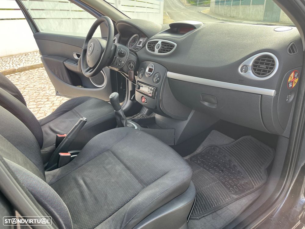 Renault Clio 1.2 16V Dynamique - 13