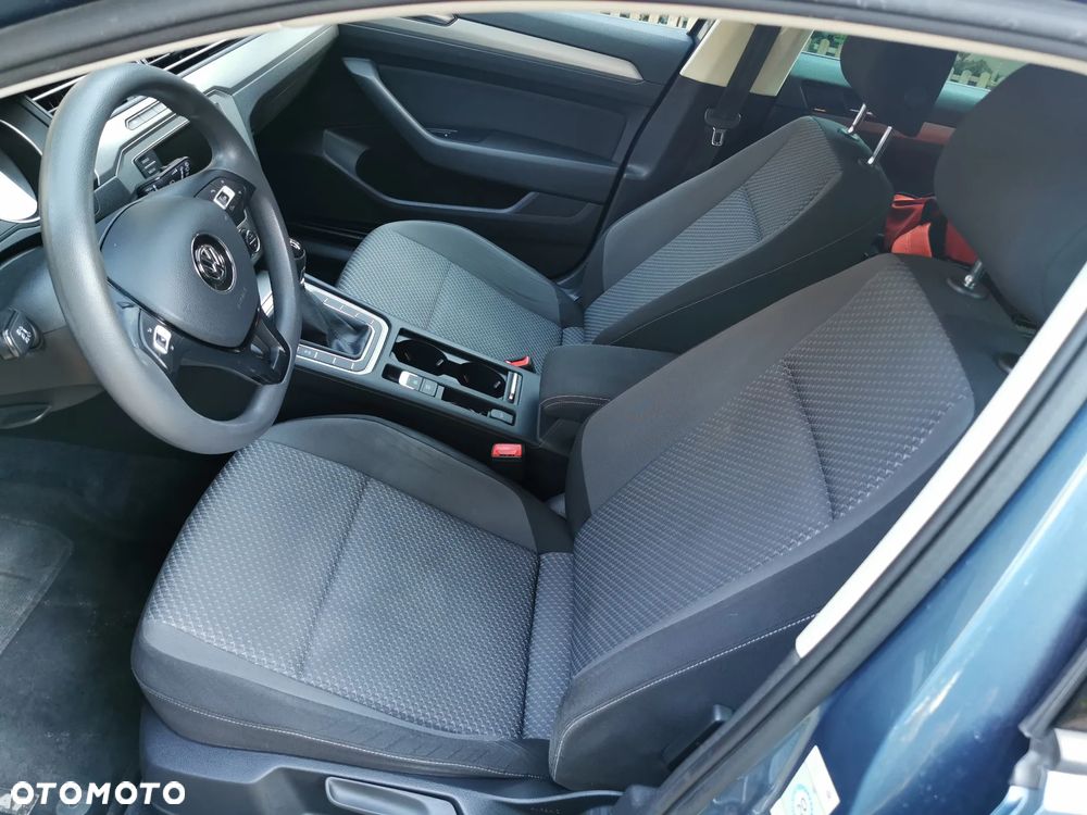 Volkswagen Passat 2.0 TDI BMT Trendline - 7