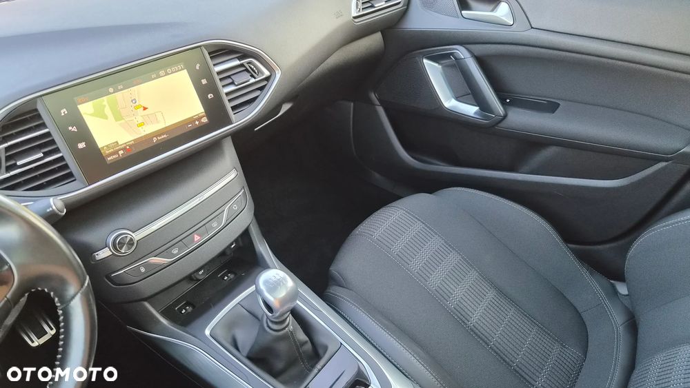 Peugeot 308 BlueHDi 130 Stop & Start Allure - 14