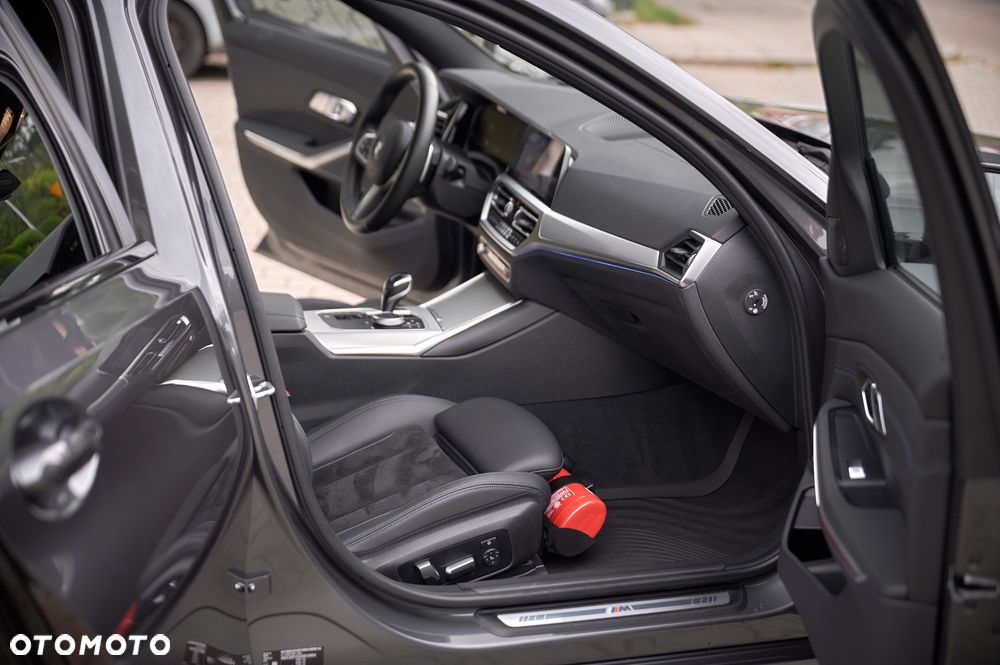 BMW Seria 3 320d xDrive Sport - 21