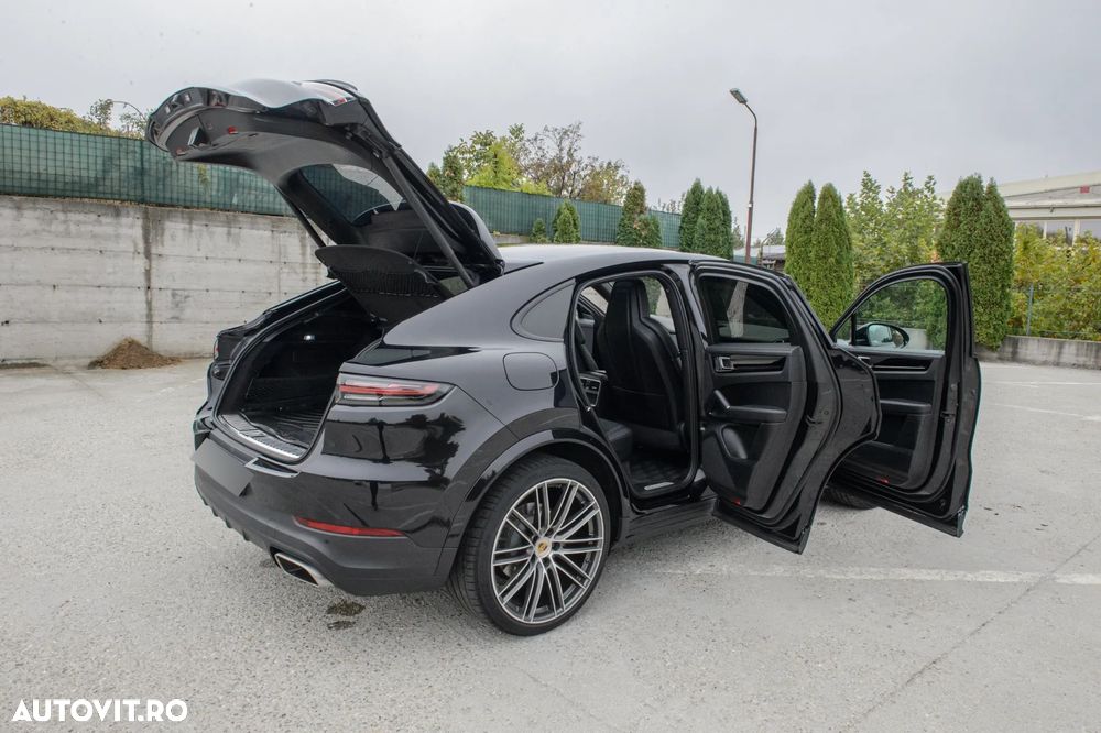 Porsche Cayenne Coupe - 40