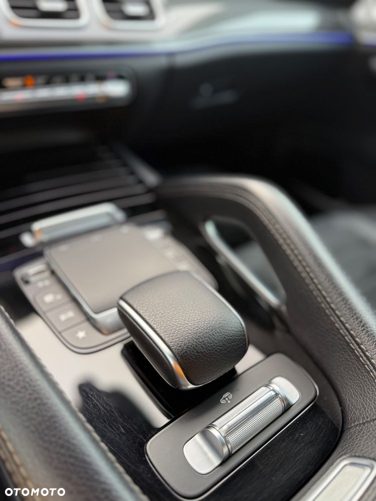 Mercedes-Benz GLE - 19