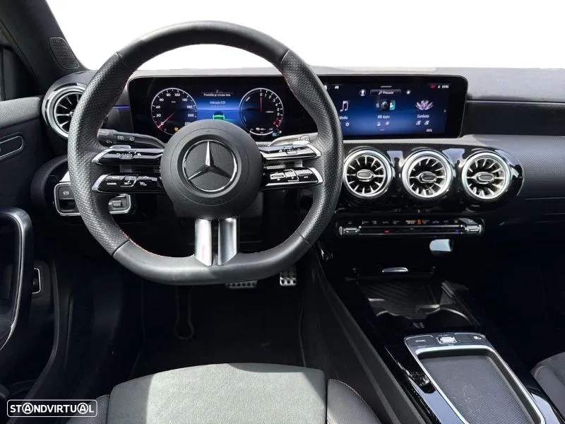 Mercedes-Benz A 250 e - 12