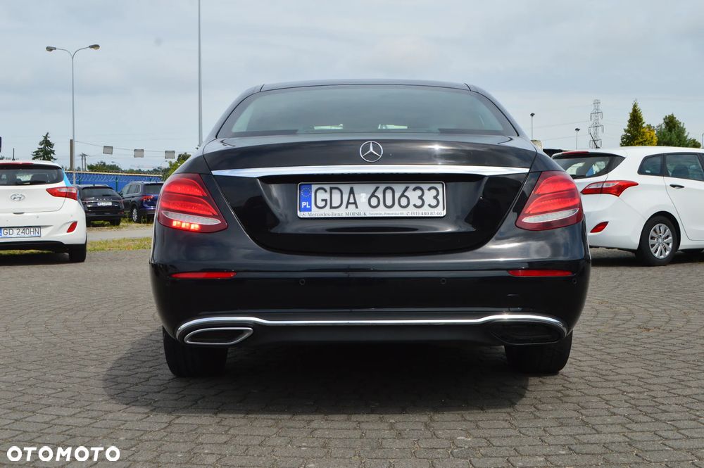 Mercedes-Benz Klasa E 220 d 9G-TRONIC - 8
