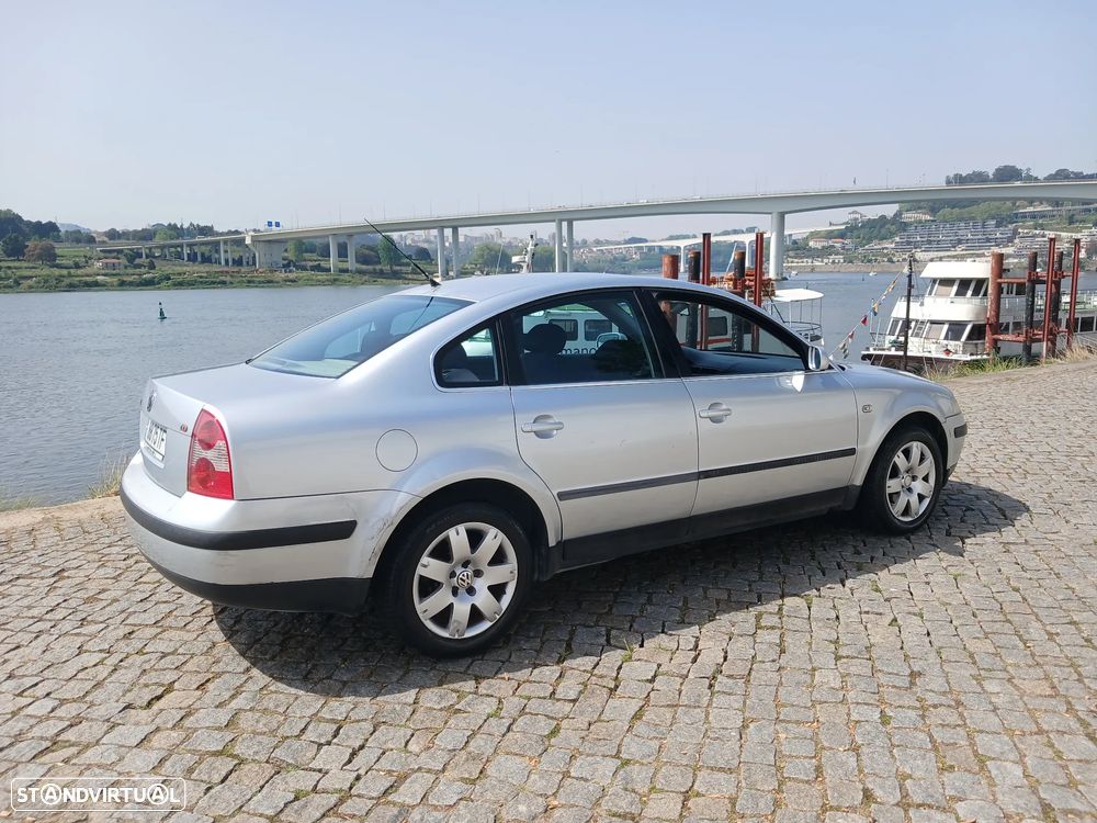 VW Passat 1.9 TDi Trendline - 18