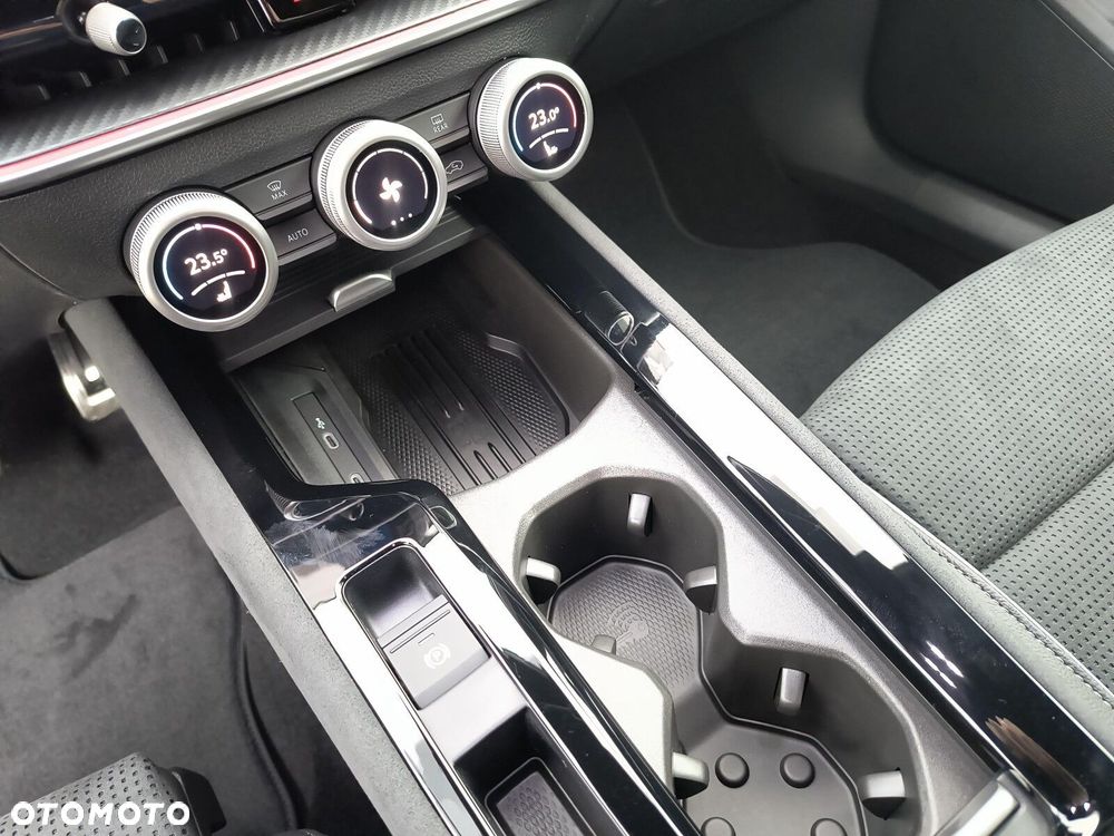 Skoda Superb 2.0 TSI Sportline DSG - 15