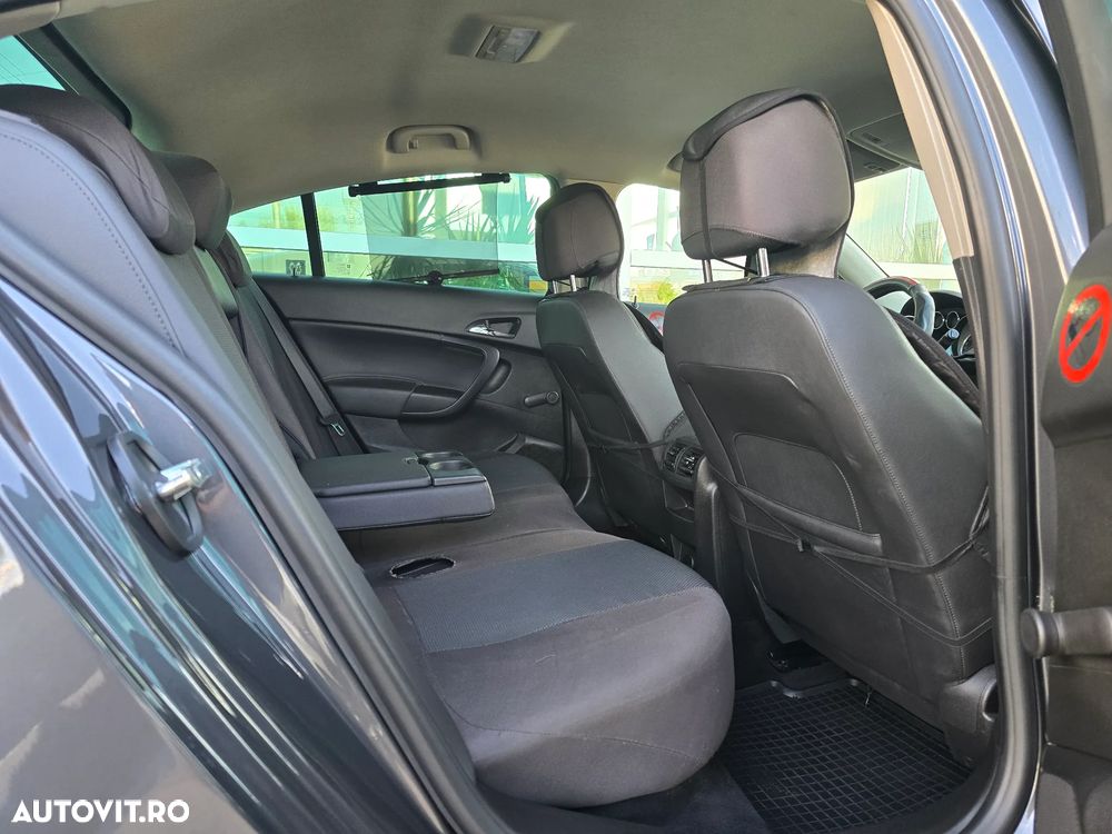 Opel Insignia - 13