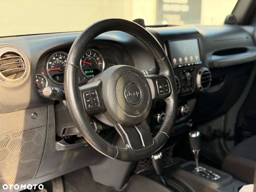 Jeep Wrangler - 14