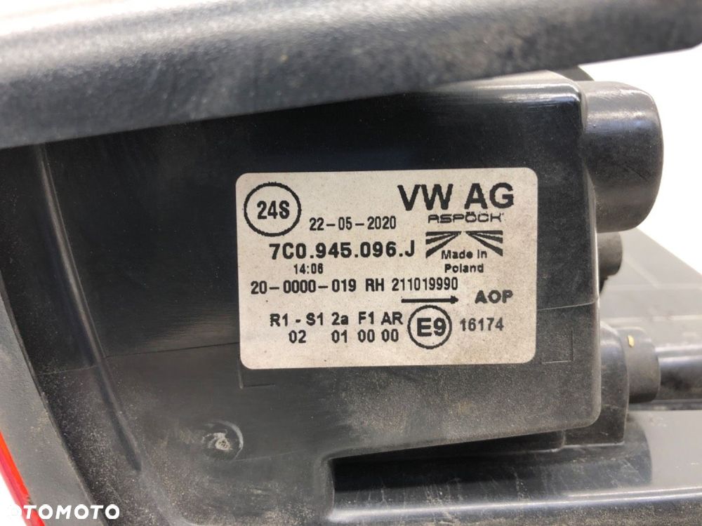 LAMPA PRAWY TYŁ - 303.00 PLN - MAN TGE Autobus 2017 - 2022 2.0 TDI 130 kW [177 KM] olej napędowy - 6